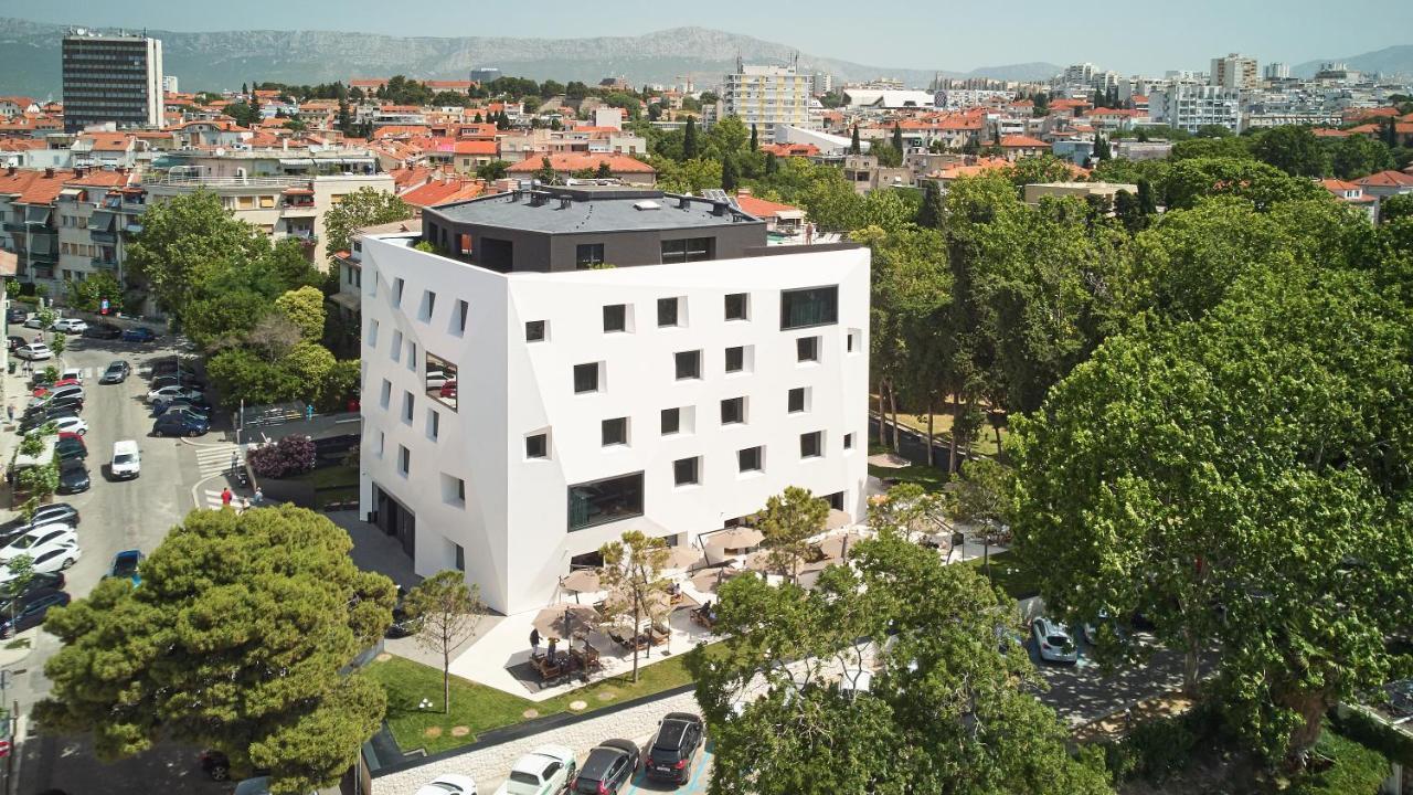 Briig Boutique Hotel Сплит Екстериор снимка