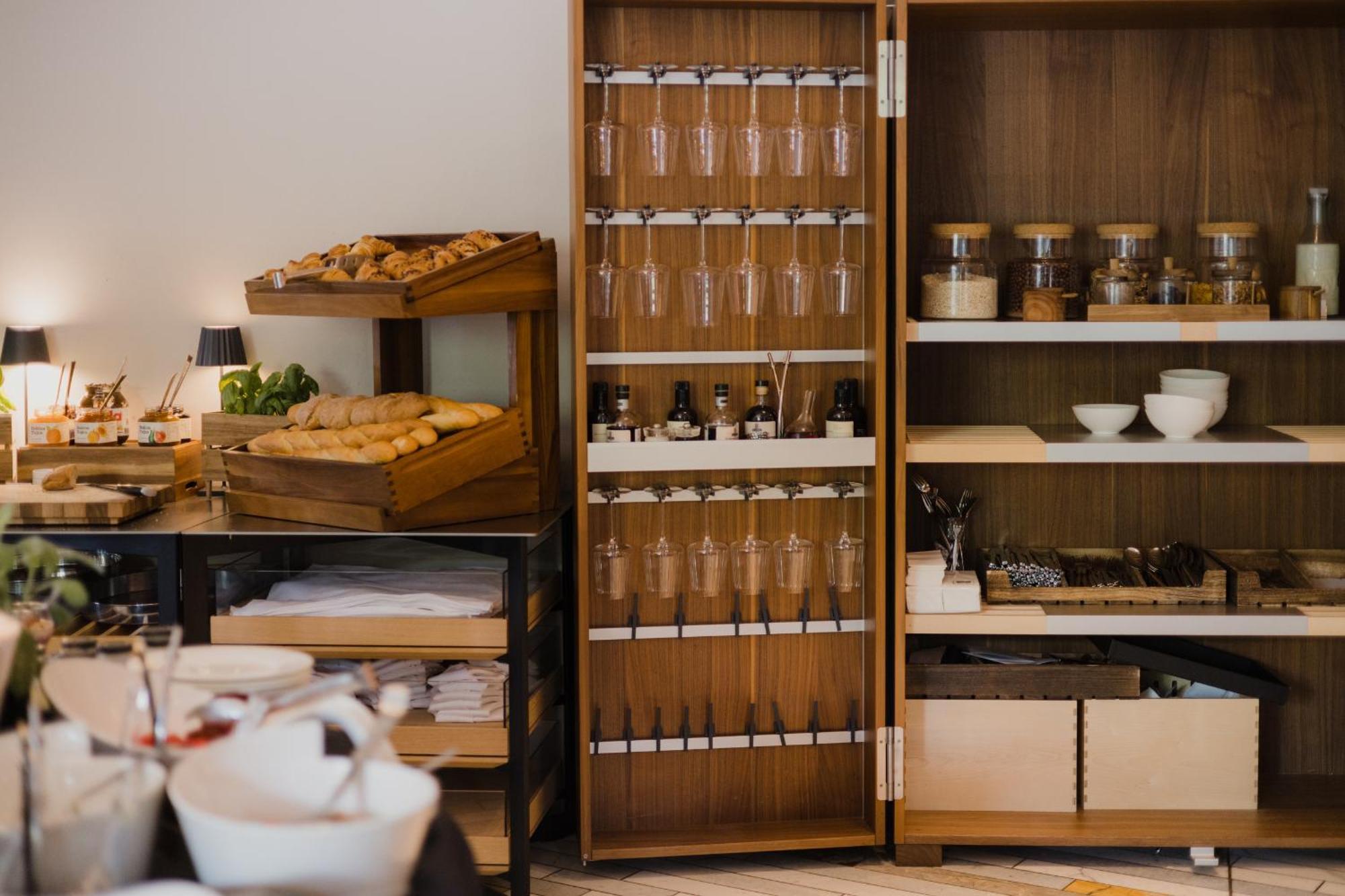 Briig Boutique Hotel Сплит Екстериор снимка